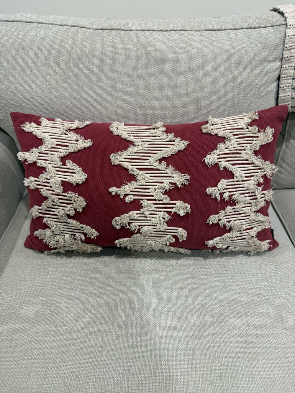 Basset Furniture lumbar decorative pillow